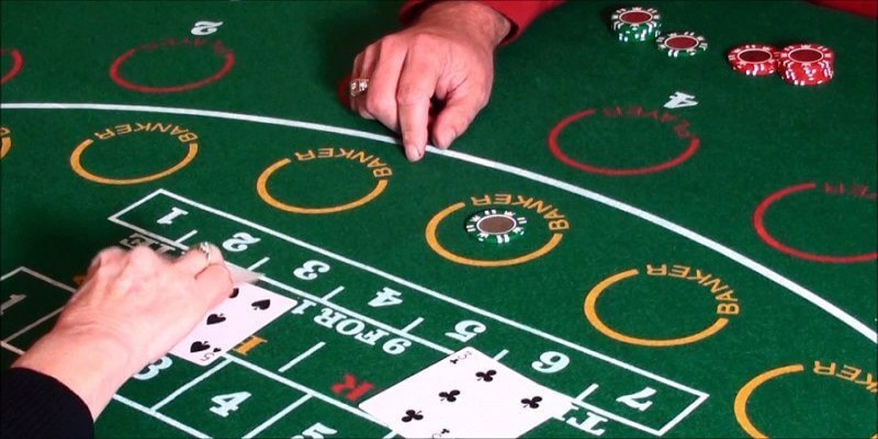 Nhóm kéo bài baccarat là gì?